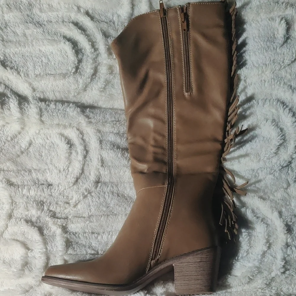 Pierre Dumas Tan Fringe Heeled Boots - Picture 4 of 10